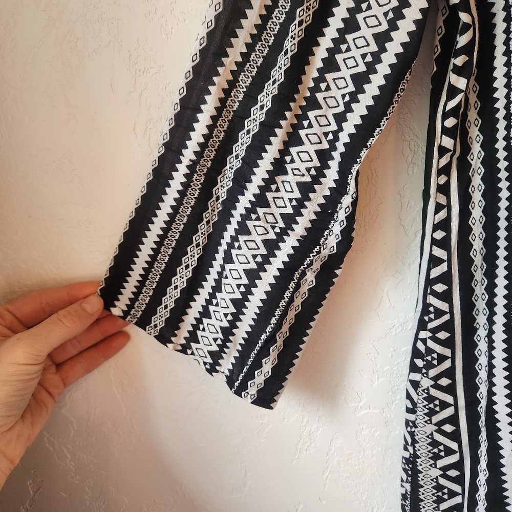 Context Geometric Patterned Tunic Top - image 5